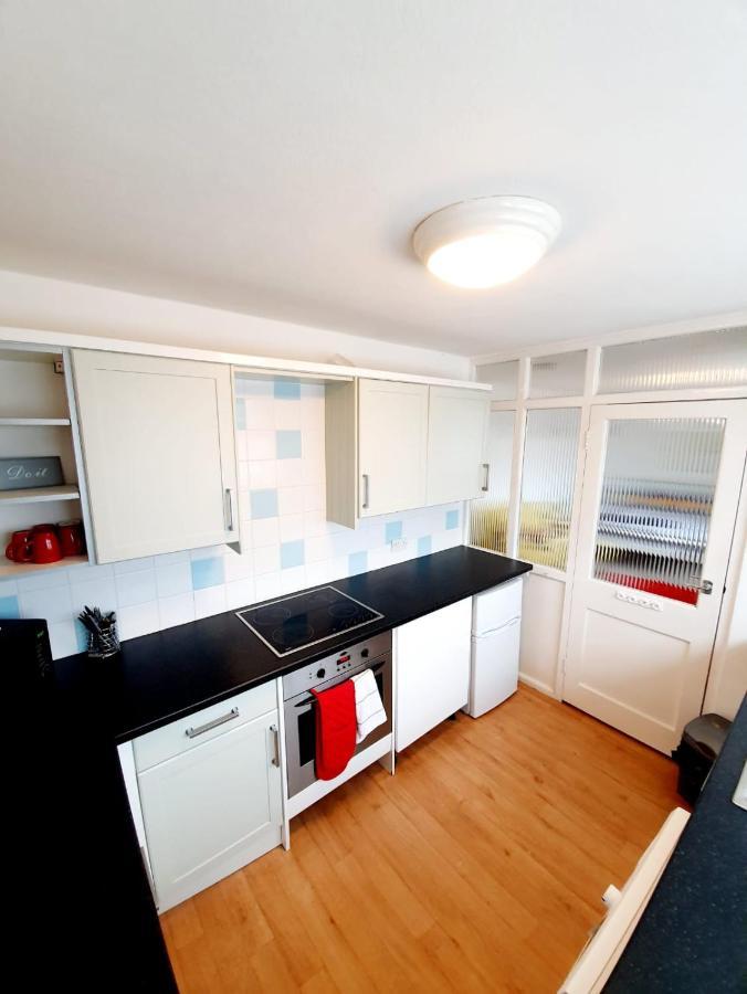 Rayleigh Town Centre 2 Bedroom Apartment エクステリア 写真